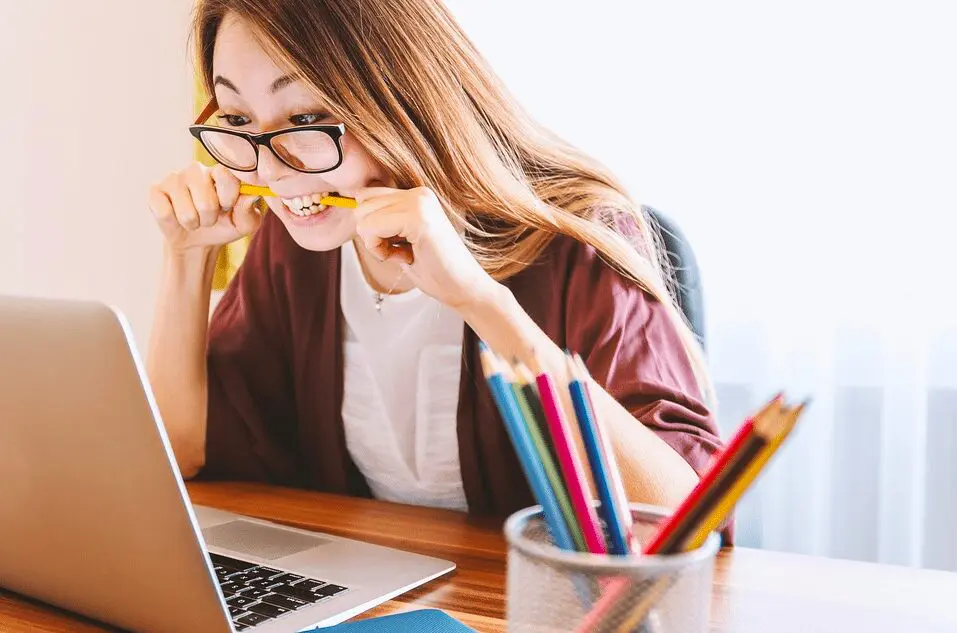 6 SIGNS YOU NEED A FULL-SERVICE AGENCY