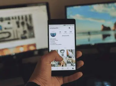 SCRUB UP YOUR SOCIAL MEDIA BIOS FOR INCREASED CONVERSIONS