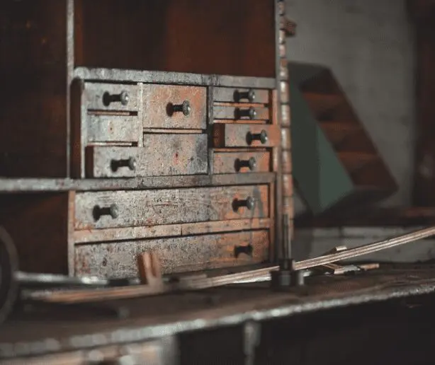 14 MUST-HAVE MARKETING TOOLS FOR YOUR DIGITAL TOOLBOX