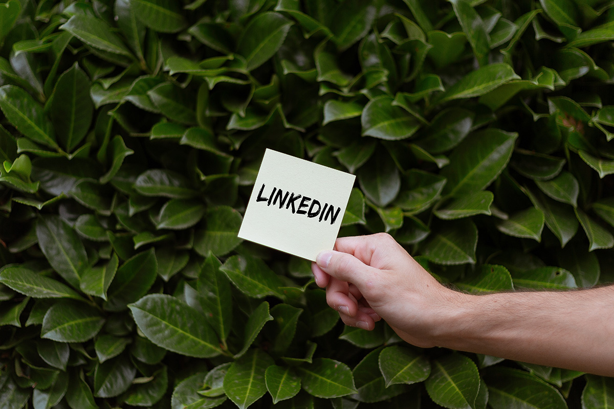 How to Use LinkedIn for Business in 2022