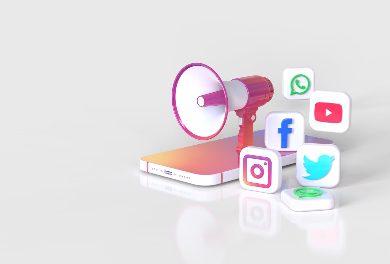 <strong>5 Reasons Your Business Should Use Social Media for Advertising</strong>
